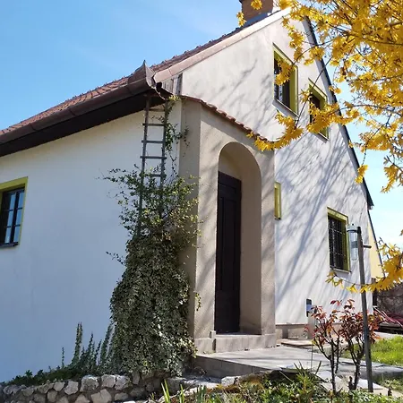 Apartment Wineberry Pavlov